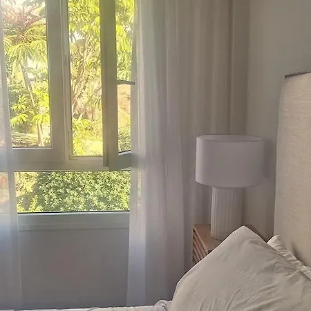 And Sun Μαρμπέλλα